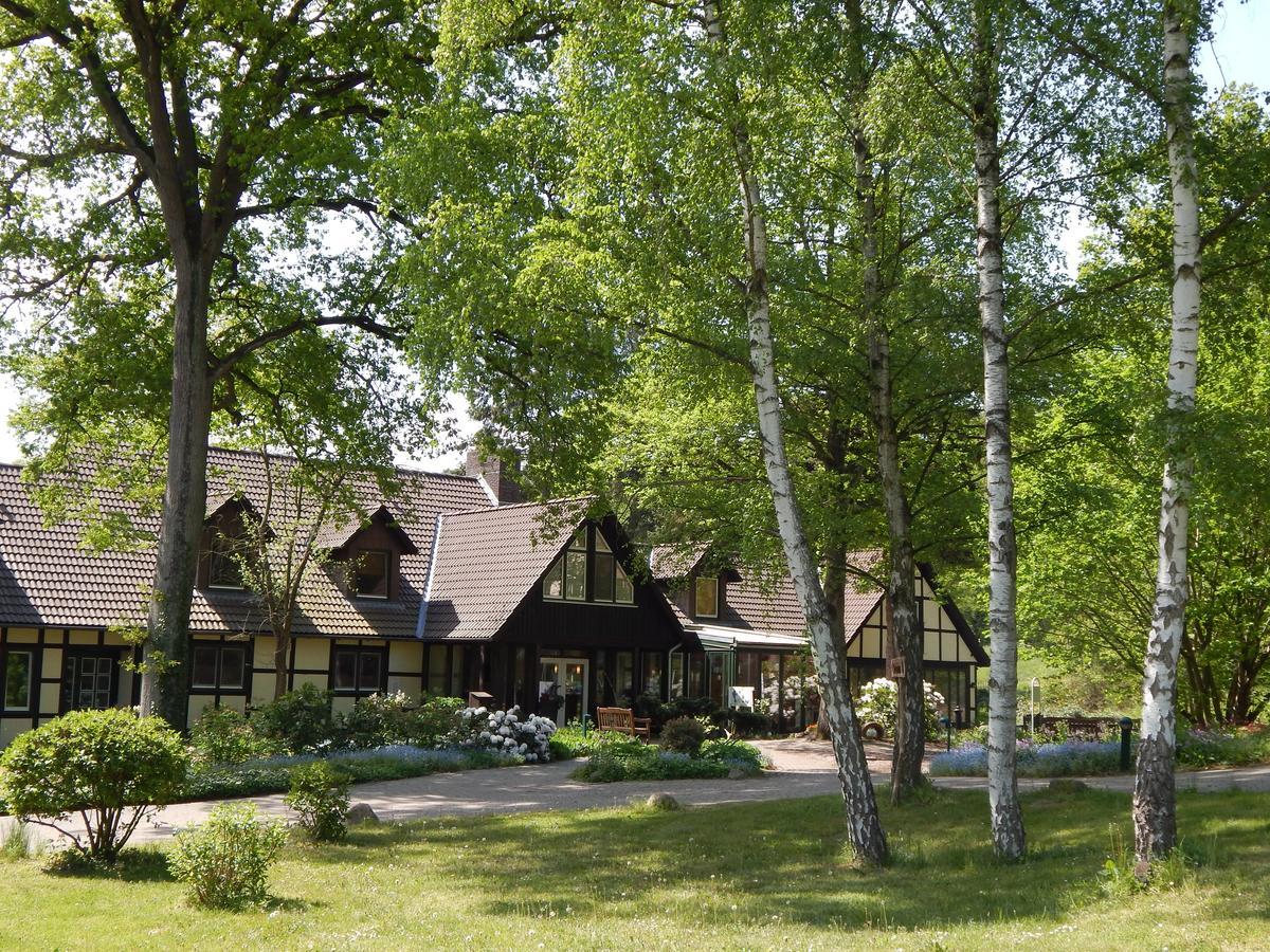 Ellernhof Hotel Dahlenburg Exterior photo